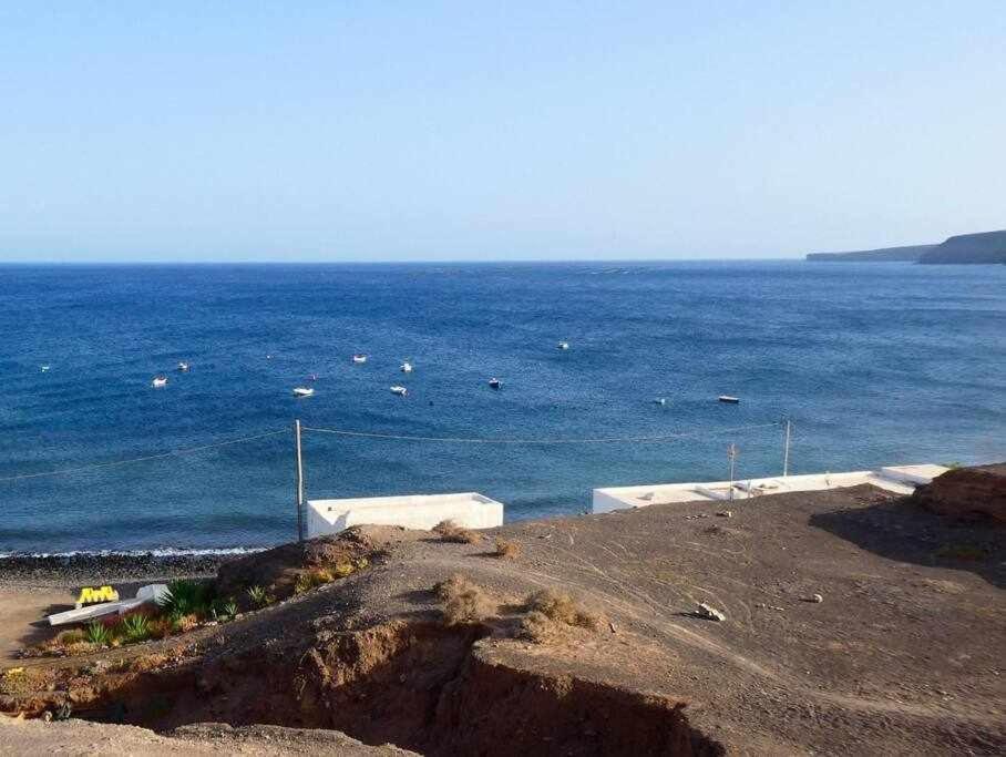 Apartamento Vacacional Barquito En Playa Quemada Exterior photo